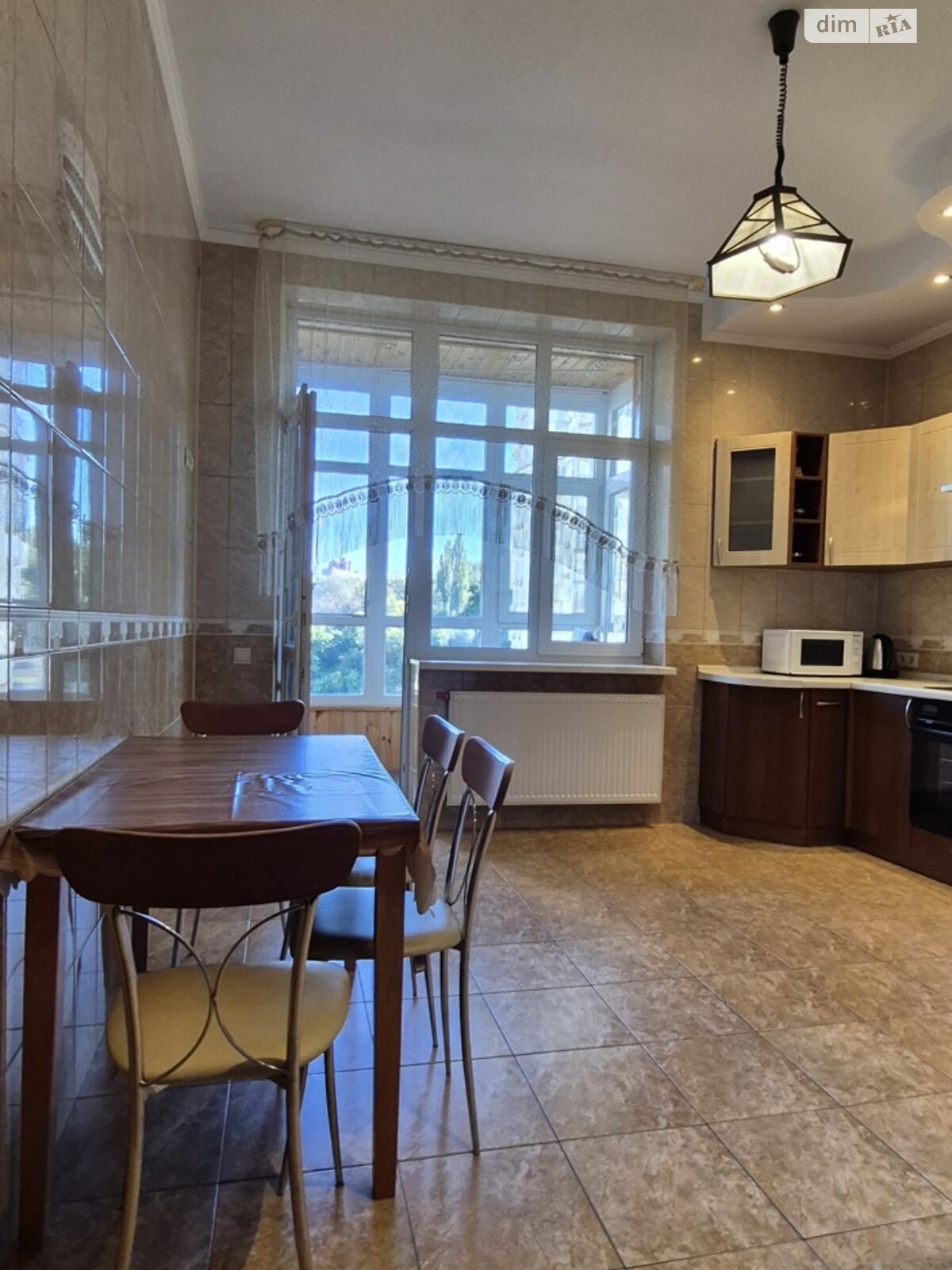 однокомнатная квартира в Киеве, район Соломянка, на ул. Мокрая 16 в аренду на долгий срок помесячно фото 1 однокомнатная квартира в Киеве, район Соломянка, на ул. Мокрая 16 в аренду на долгий срок помесячно фото 1