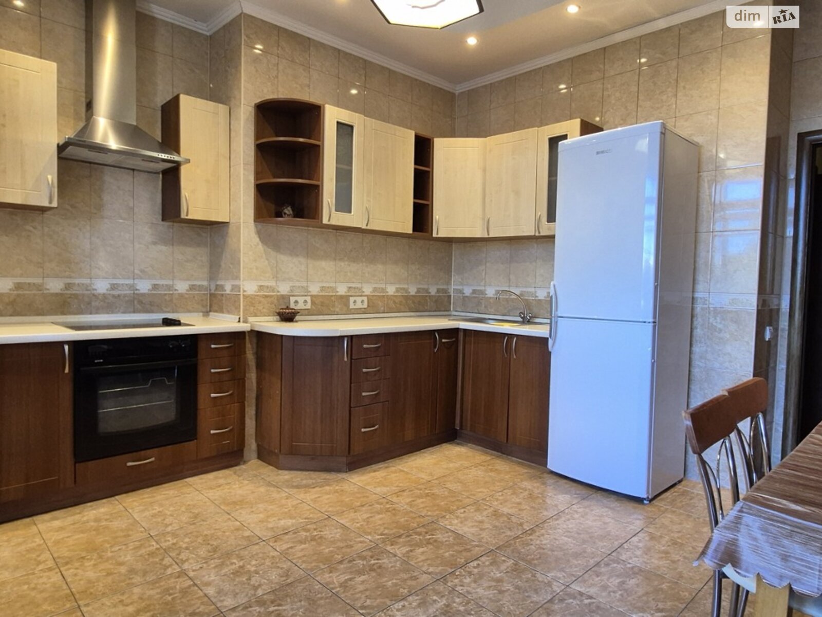 однокомнатная квартира в Киеве, район Соломянка, на ул. Мокрая 16 в аренду на долгий срок помесячно фото 1 однокомнатная квартира в Киеве, район Соломянка, на ул. Мокрая 16 в аренду на долгий срок помесячно фото 1