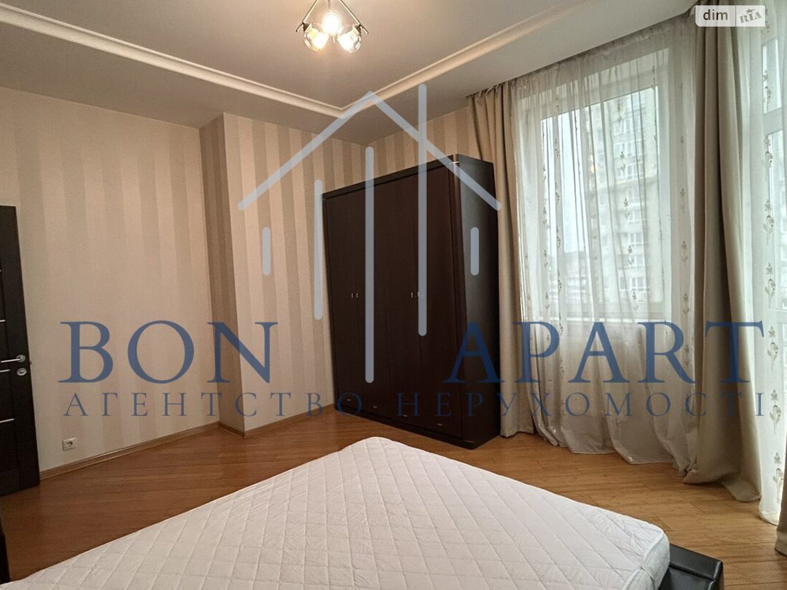 двухкомнатная квартира в Киеве, район Соломянка, на ул. Мокрая 20Б в аренду на долгий срок помесячно фото 1 двухкомнатная квартира в Киеве, район Соломянка, на ул. Мокрая 20Б в аренду на долгий срок помесячно фото 1