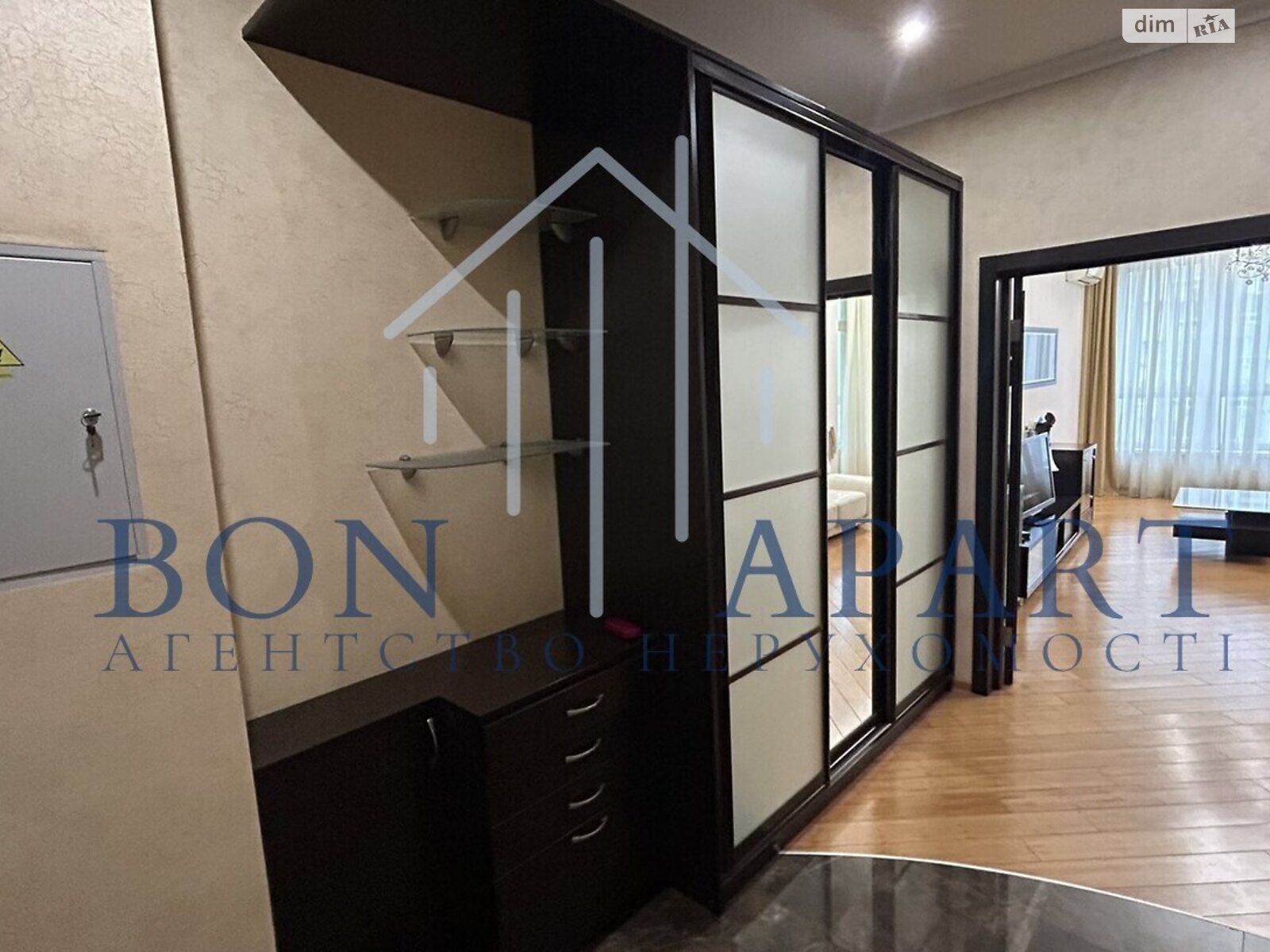 двухкомнатная квартира в Киеве, район Соломянка, на ул. Мокрая 20Б в аренду на долгий срок помесячно фото 1 двухкомнатная квартира в Киеве, район Соломянка, на ул. Мокрая 20Б в аренду на долгий срок помесячно фото 1