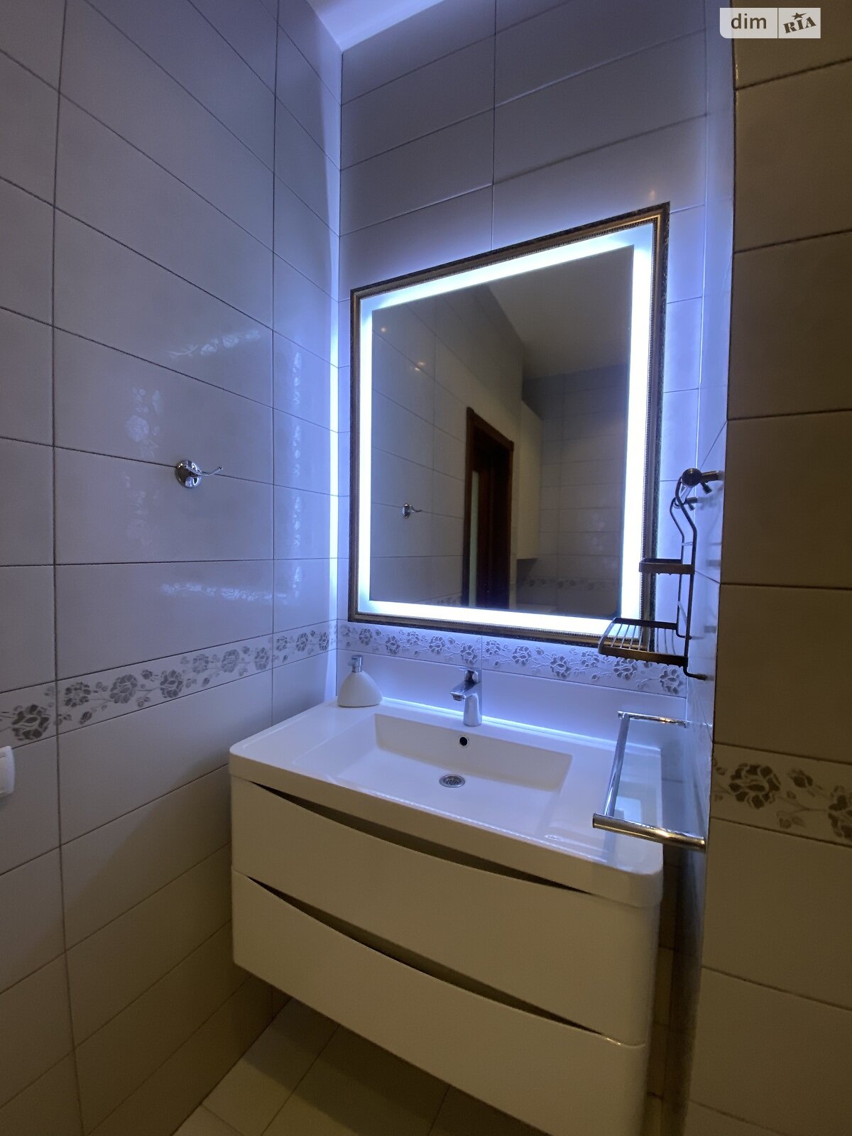 однокомнатная квартира в Киеве, район Соломянка, на ул. Мокрая 20Г в аренду на долгий срок помесячно фото 1 однокомнатная квартира в Киеве, район Соломянка, на ул. Мокрая 20Г в аренду на долгий срок помесячно фото 1