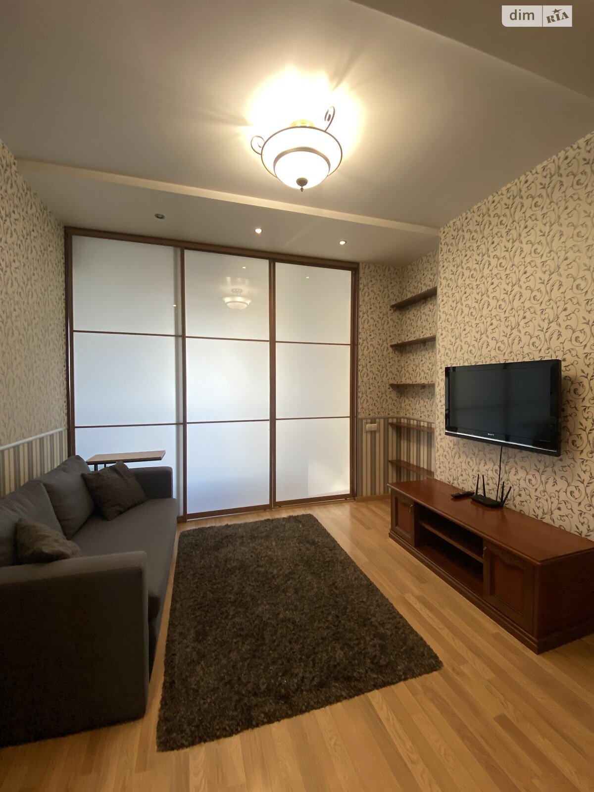 однокомнатная квартира в Киеве, район Соломянка, на ул. Мокрая 20Г в аренду на долгий срок помесячно фото 1 однокомнатная квартира в Киеве, район Соломянка, на ул. Мокрая 20Г в аренду на долгий срок помесячно фото 1