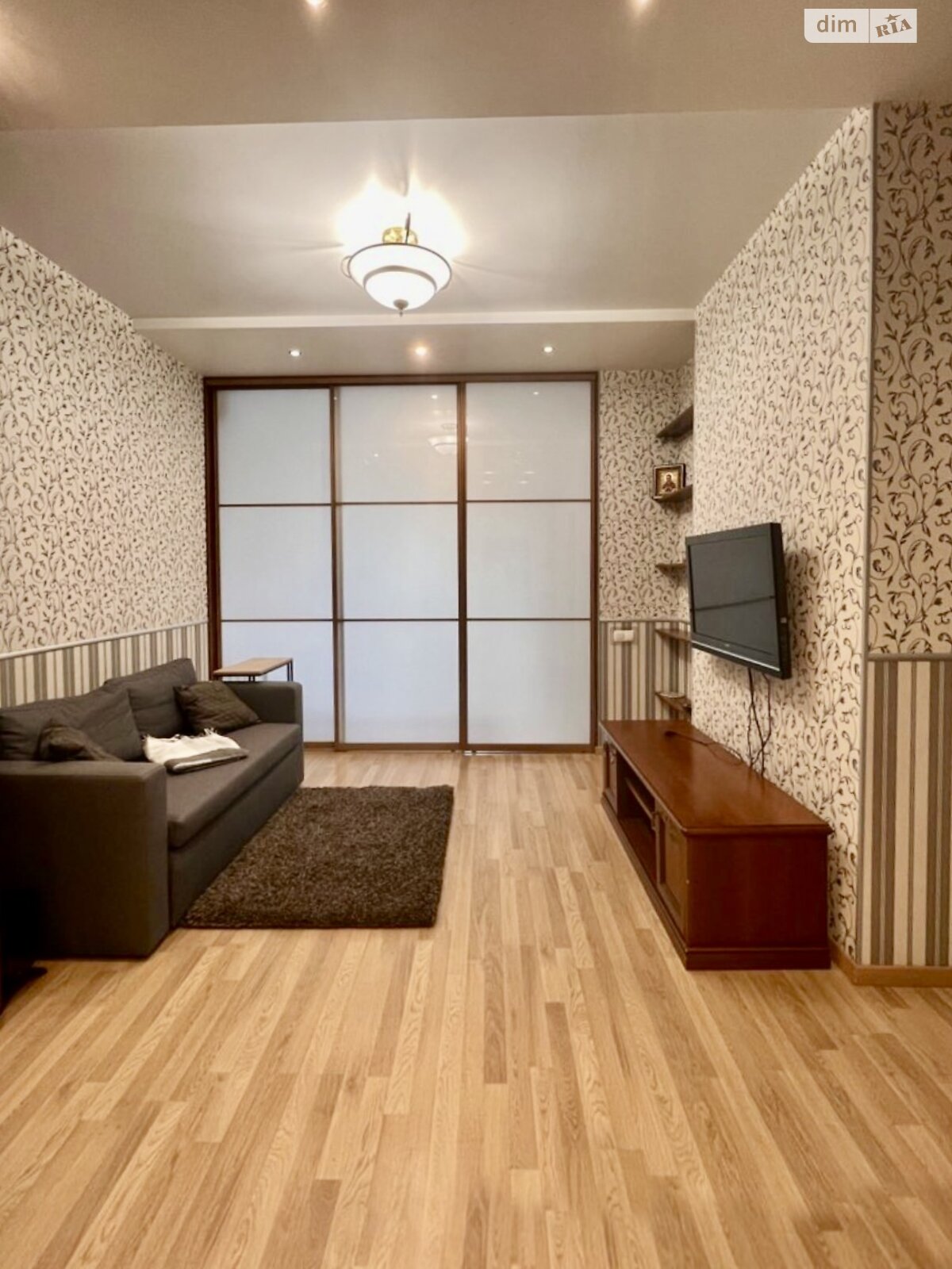 однокомнатная квартира в Киеве, район Соломянка, на ул. Мокрая 20Г в аренду на долгий срок помесячно фото 1 однокомнатная квартира в Киеве, район Соломянка, на ул. Мокрая 20Г в аренду на долгий срок помесячно фото 1