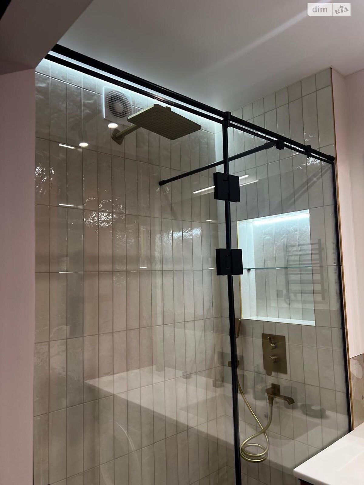 однокомнатная квартира в Киеве, район Соломянка, на ул. Мокрая 8 в аренду на долгий срок помесячно фото 1 однокомнатная квартира в Киеве, район Соломянка, на ул. Мокрая 8 в аренду на долгий срок помесячно фото 1