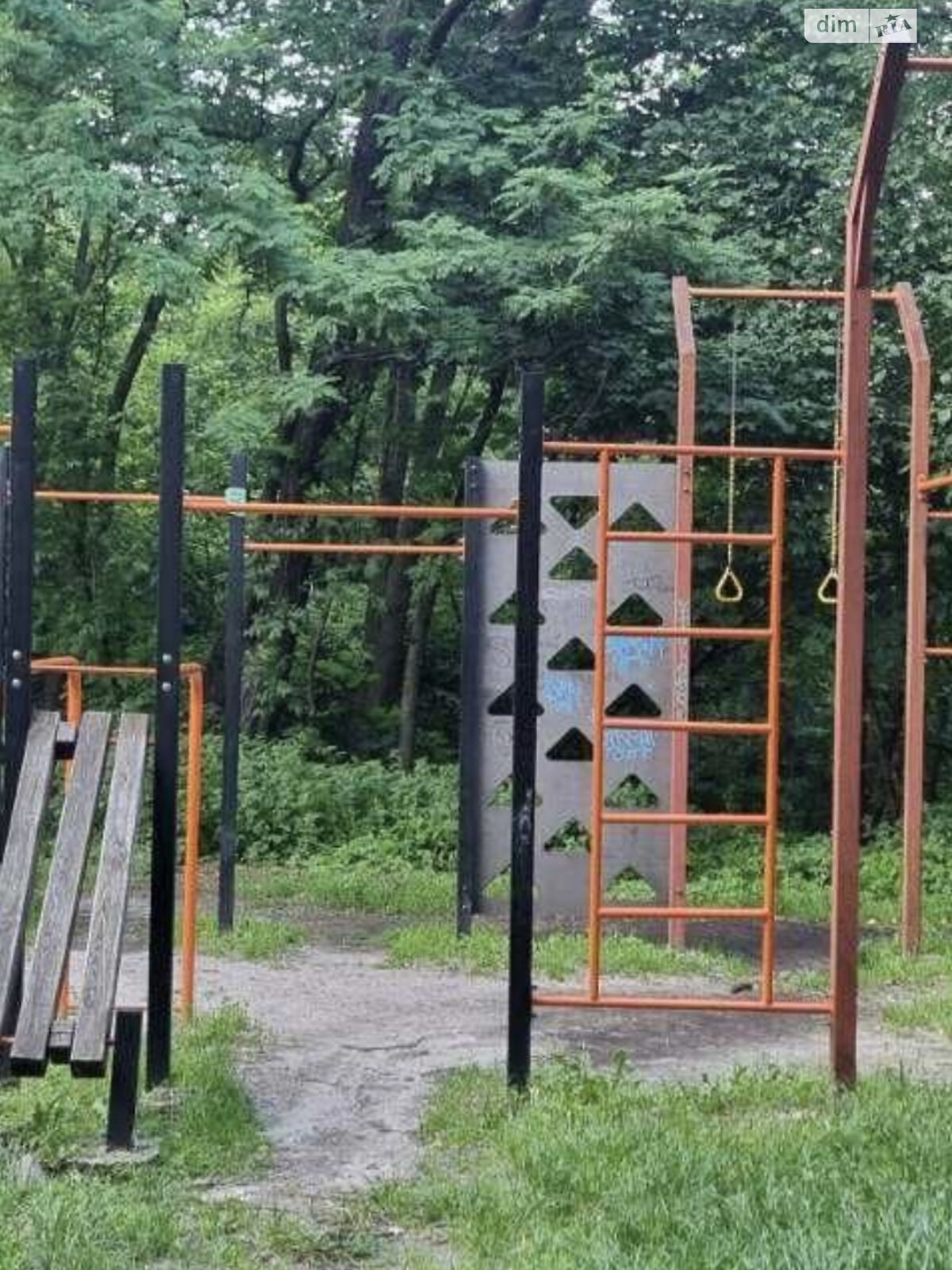 однокомнатная квартира в Киеве, район Соломянка, на ул. Романа Ратушного 16 в аренду на долгий срок помесячно фото 1 однокомнатная квартира в Киеве, район Соломянка, на ул. Романа Ратушного 16 в аренду на долгий срок помесячно фото 1