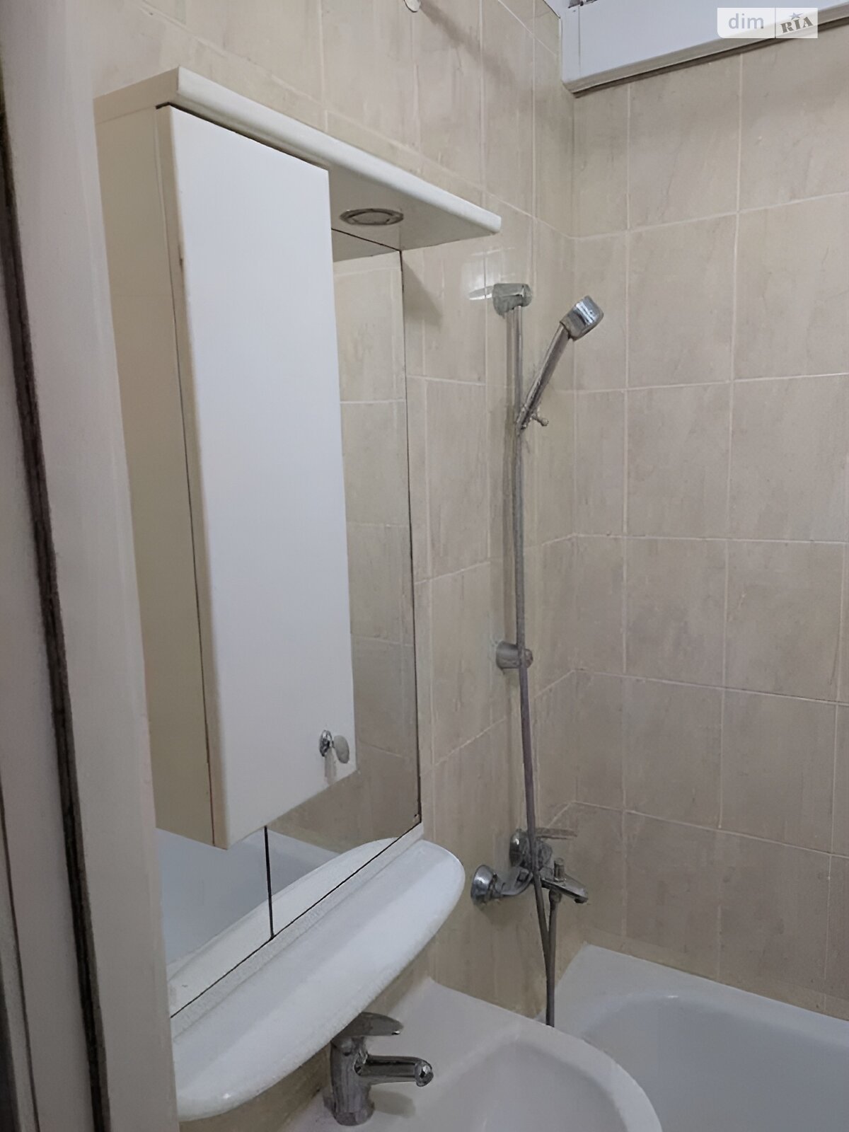 двокімнатна квартира в Києві, район Солом’янка, на вул. Стадіонна в довготривалу оренду помісячно фото 1 двокімнатна квартира в Києві, район Солом’янка, на вул. Стадіонна в довготривалу оренду помісячно фото 1