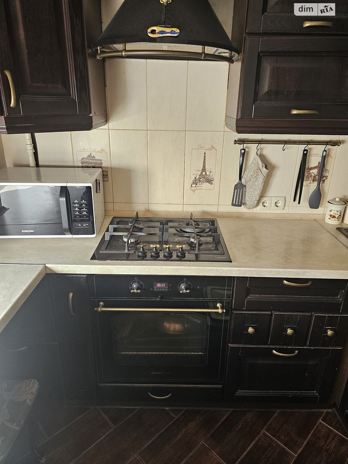 трикімнатна квартира в Києві, район Солом’янка, на вул. Стадіонна 21/1, кв. 43 в довготривалу оренду помісячно фото 1 трикімнатна квартира в Києві, район Солом’янка, на вул. Стадіонна 21/1, кв. 43 в довготривалу оренду помісячно фото 1