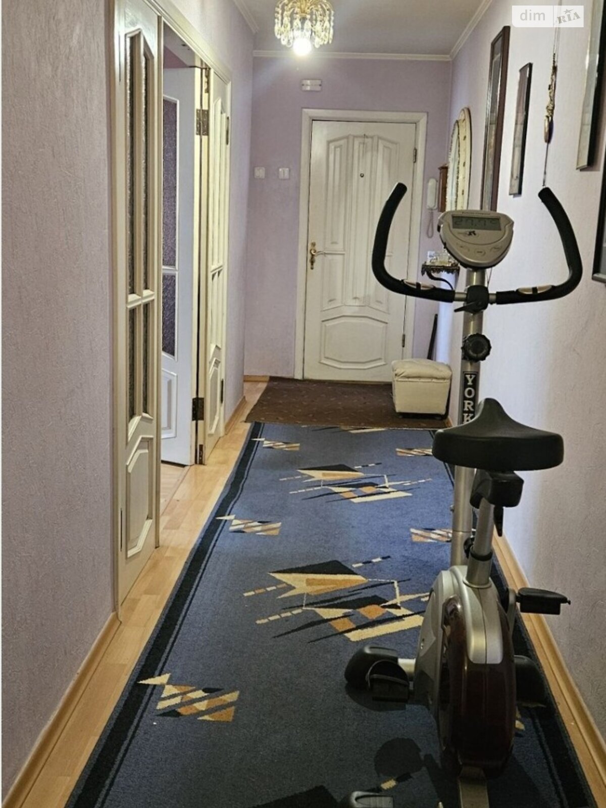 двухкомнатная квартира в Киеве, район Соломянка, на ул. Стадионная 13 в аренду на долгий срок помесячно фото 1