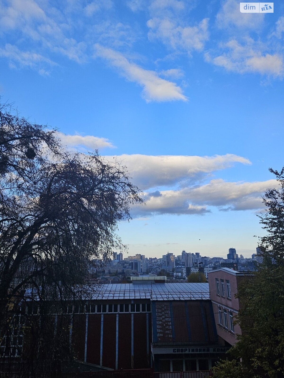двухкомнатная квартира в Киеве, район Соломянка, на ул. Стадионная 13 в аренду на долгий срок помесячно фото 1