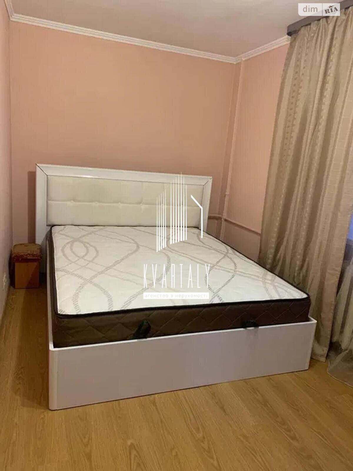 двокімнатна квартира в Києві, район Солом’янка, на вул. Тополева 5 в довготривалу оренду помісячно фото 1 двокімнатна квартира в Києві, район Солом’янка, на вул. Тополева 5 в довготривалу оренду помісячно фото 1