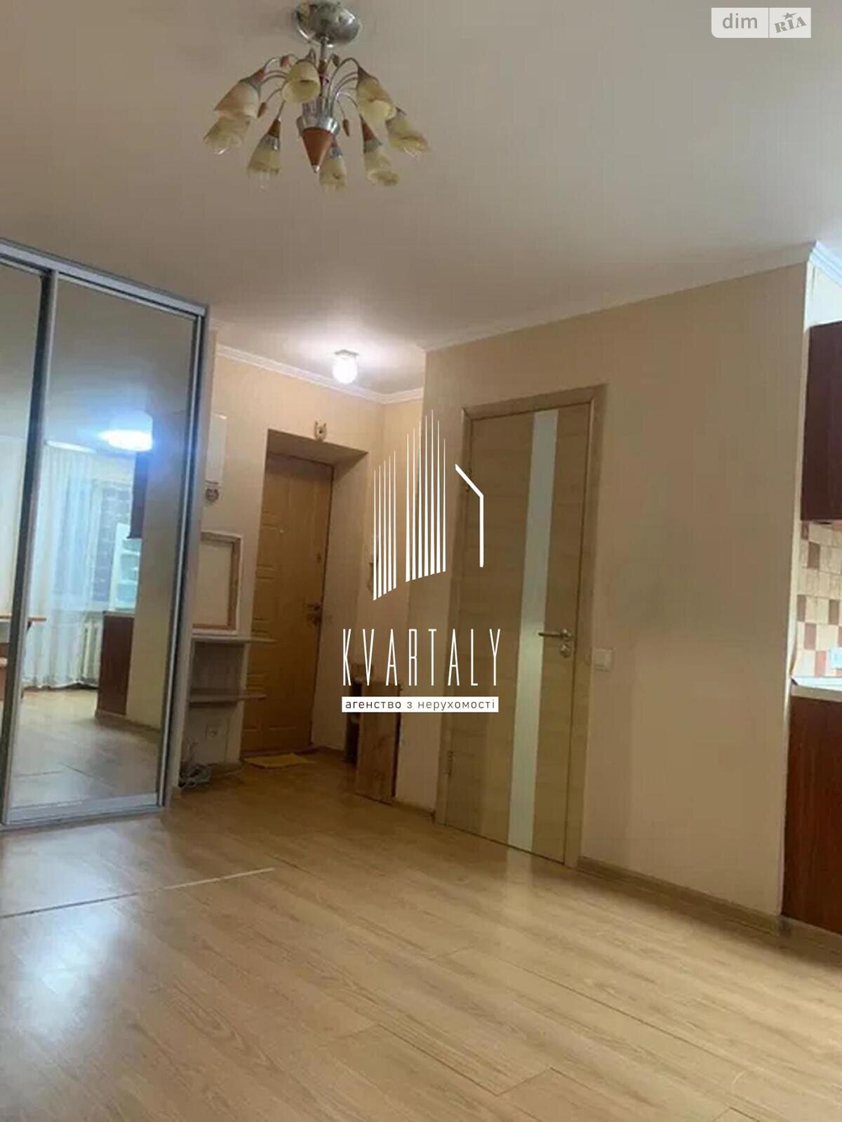 двокімнатна квартира в Києві, район Солом’янка, на вул. Тополева 5 в довготривалу оренду помісячно фото 1 двокімнатна квартира в Києві, район Солом’янка, на вул. Тополева 5 в довготривалу оренду помісячно фото 1