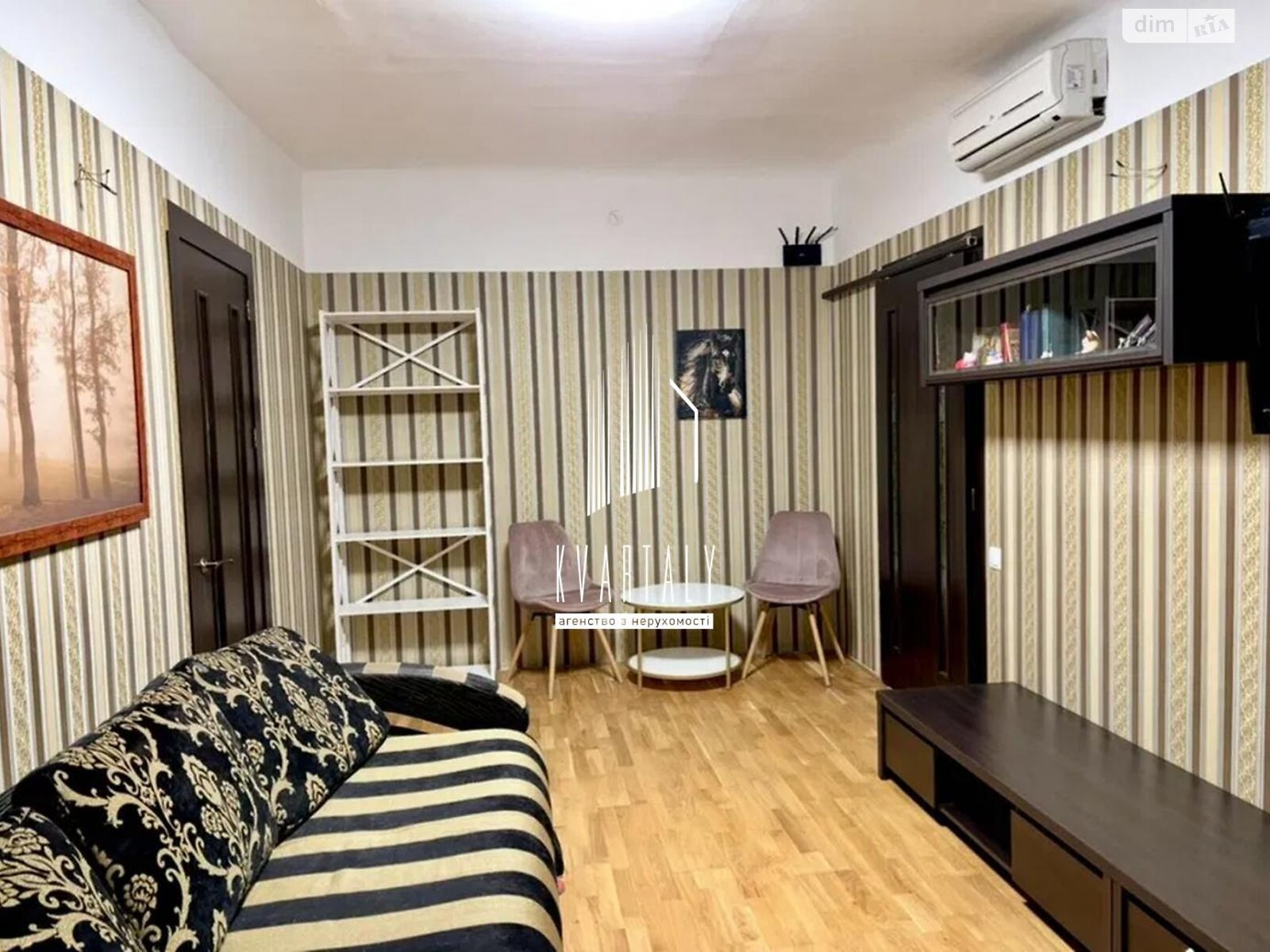 двокімнатна квартира в Києві, район Солом’янка, на вул. Тополева 5 в довготривалу оренду помісячно фото 1 двокімнатна квартира в Києві, район Солом’янка, на вул. Тополева 5 в довготривалу оренду помісячно фото 1