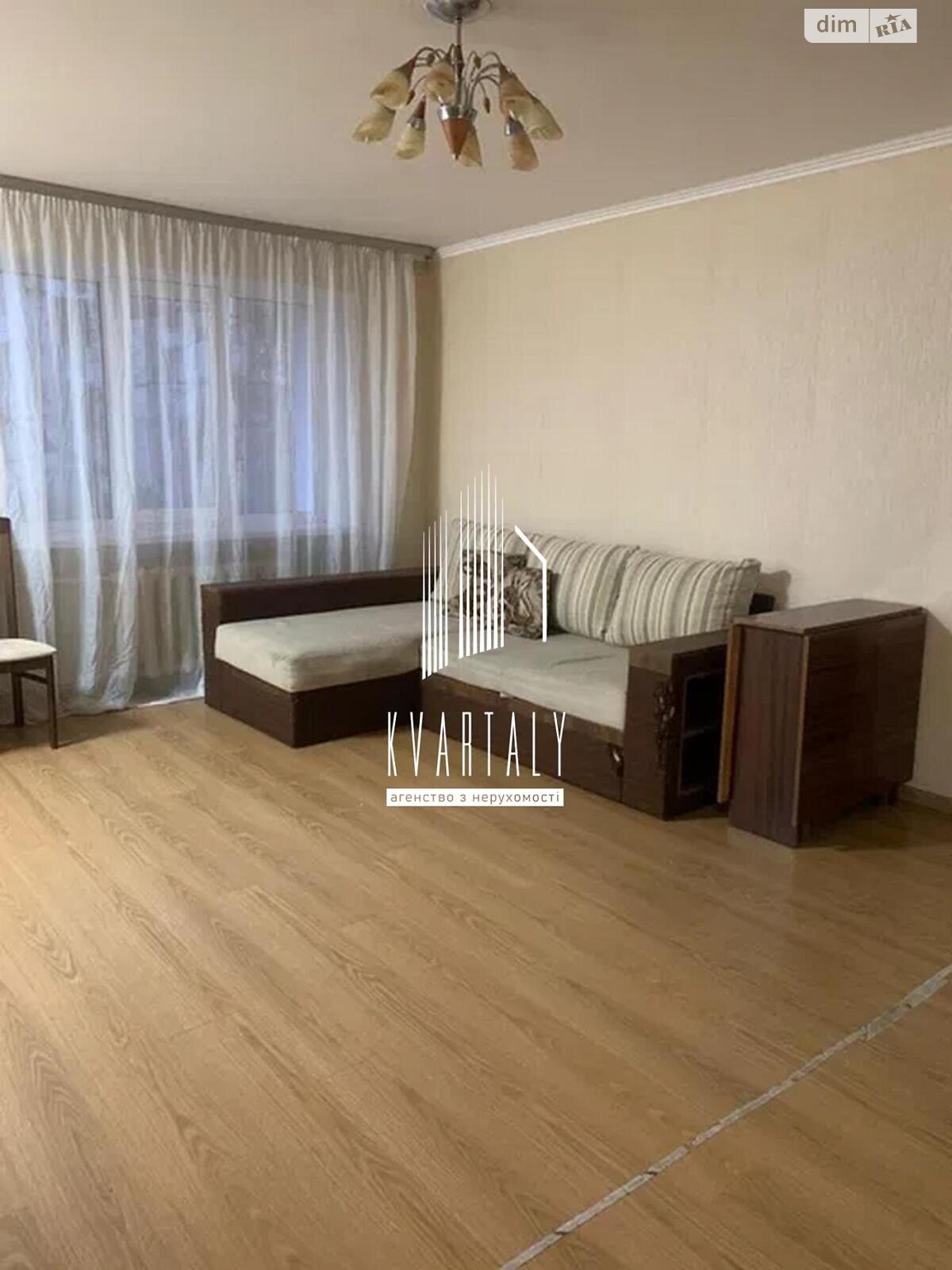 двокімнатна квартира в Києві, район Солом’янка, на вул. Тополева 5 в довготривалу оренду помісячно фото 1 двокімнатна квартира в Києві, район Солом’янка, на вул. Тополева 5 в довготривалу оренду помісячно фото 1