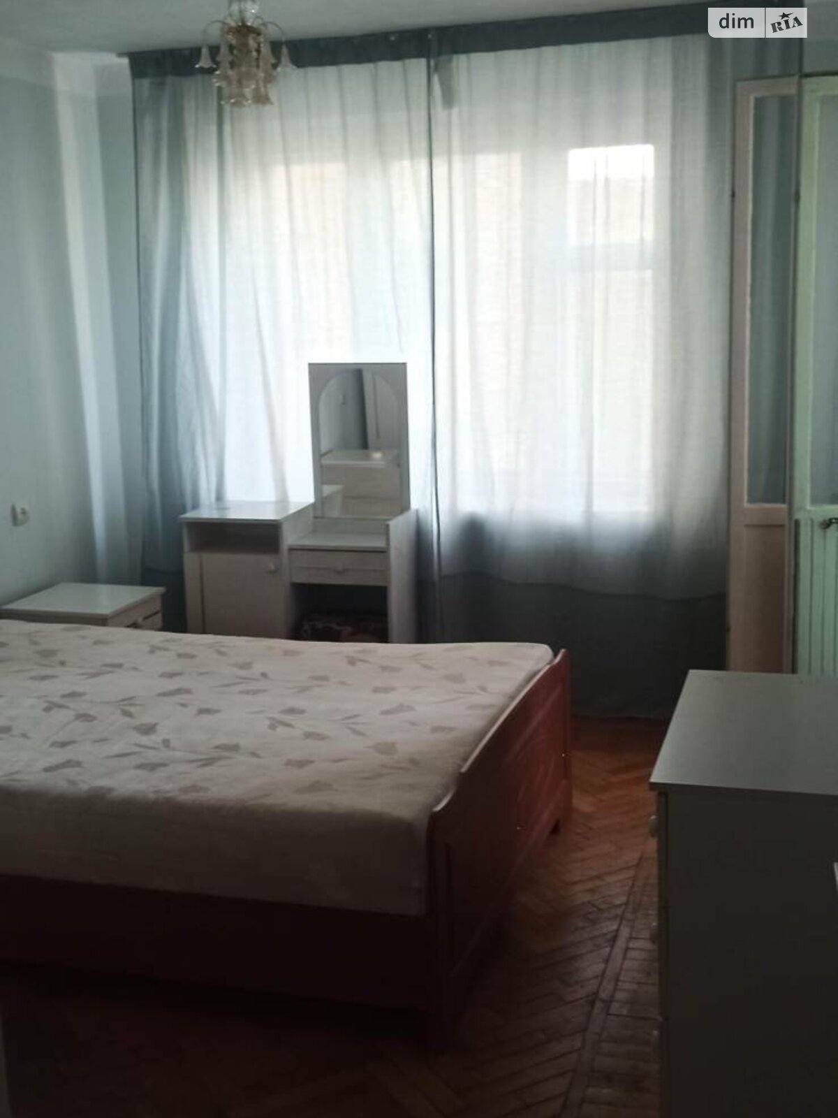 трикімнатна квартира в Києві, район Соцмісто, на вул. Дмитра Багалія 8А в довготривалу оренду помісячно фото 1 трикімнатна квартира в Києві, район Соцмісто, на вул. Дмитра Багалія 8А в довготривалу оренду помісячно фото 1