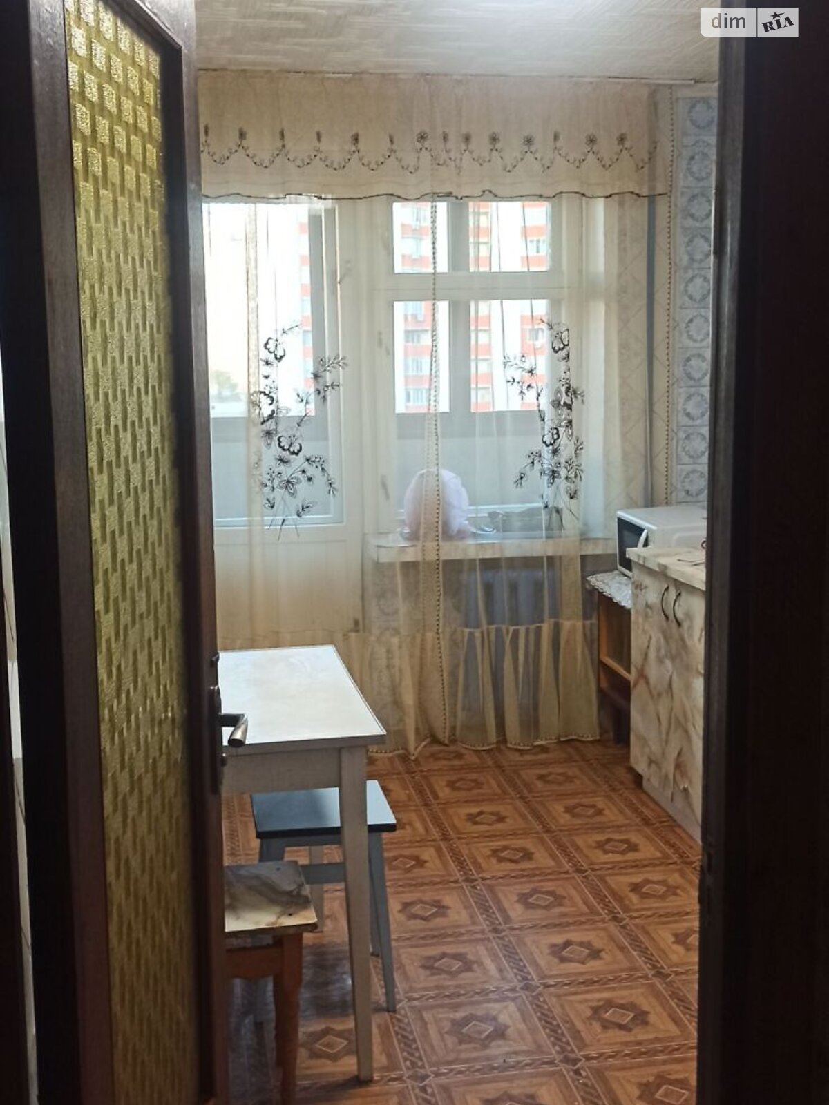 трикімнатна квартира в Києві, район Соцмісто, на вул. Дмитра Багалія 8А в довготривалу оренду помісячно фото 1 трикімнатна квартира в Києві, район Соцмісто, на вул. Дмитра Багалія 8А в довготривалу оренду помісячно фото 1
