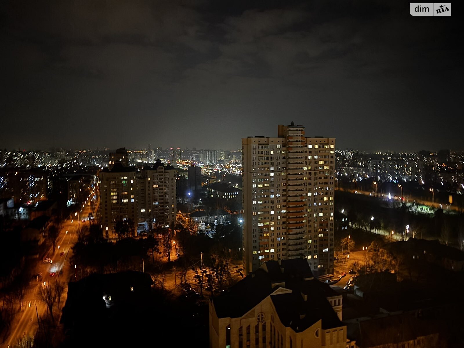 двокімнатна квартира в Києві, район Соцмісто, на вул. Краківська 27 в довготривалу оренду помісячно фото 1 двокімнатна квартира в Києві, район Соцмісто, на вул. Краківська 27 в довготривалу оренду помісячно фото 1