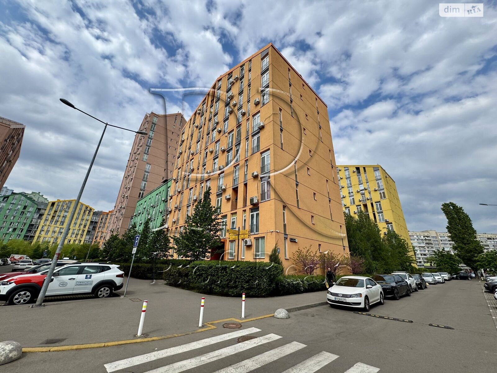 трехкомнатная квартира в Киеве, район Соцгород, на ул. Регенераторная 4 корпус 9 в аренду на долгий срок помесячно фото 1 трехкомнатная квартира в Киеве, район Соцгород, на ул. Регенераторная 4 корпус 9 в аренду на долгий срок помесячно фото 1