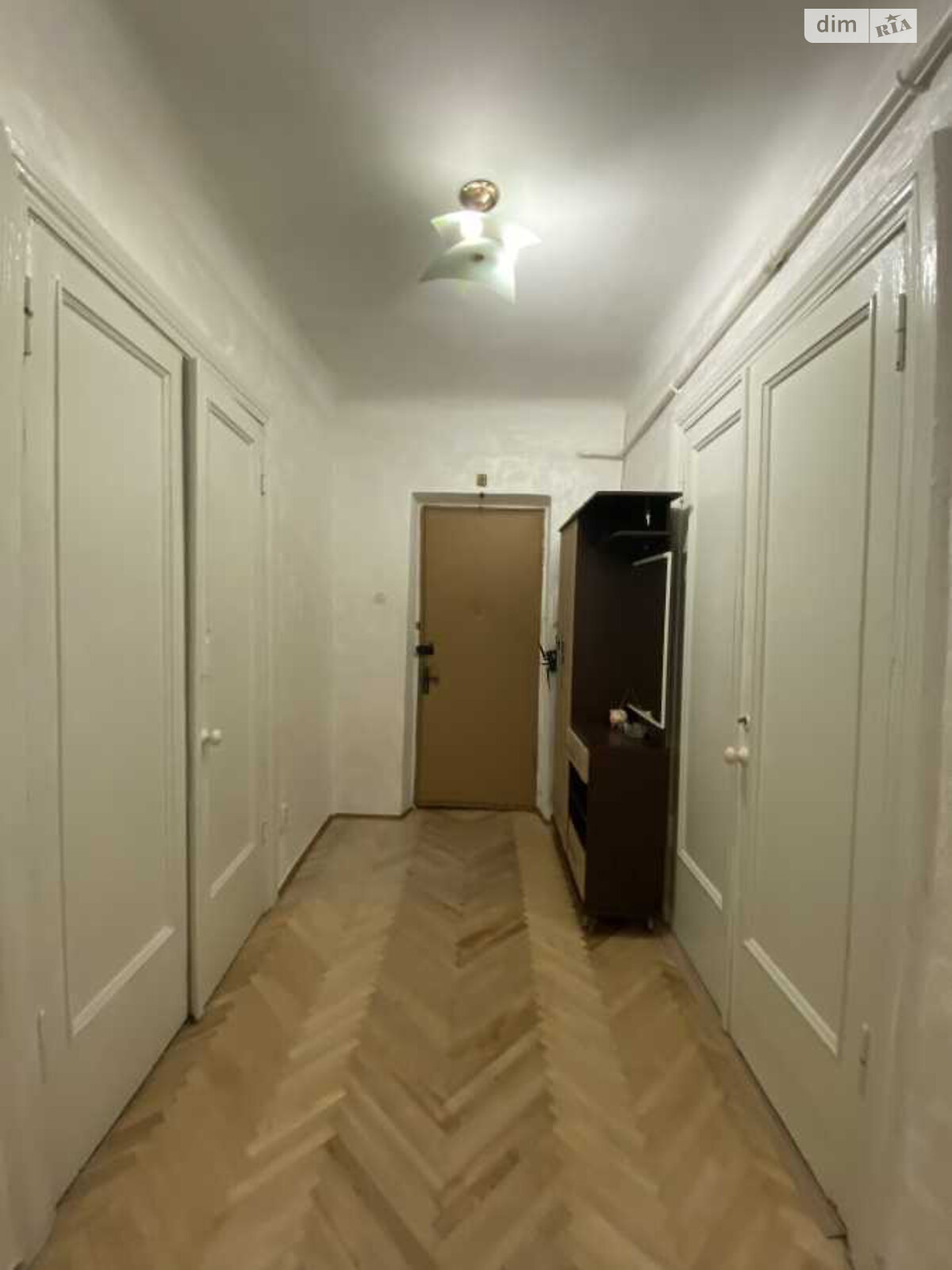 трехкомнатная квартира в Киеве, район Соцгород, на ул. Строителей 38/14 в аренду на долгий срок помесячно фото 1 трехкомнатная квартира в Киеве, район Соцгород, на ул. Строителей 38/14 в аренду на долгий срок помесячно фото 1