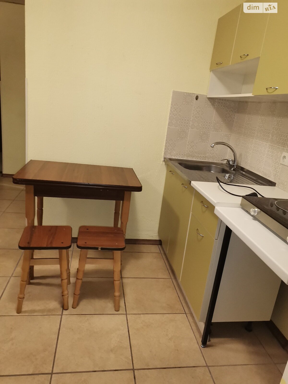 однокомнатная квартира в Киеве, район Старая Дарница, на пер. Бышевский 13, кв. 12 в аренду на долгий срок помесячно фото 1