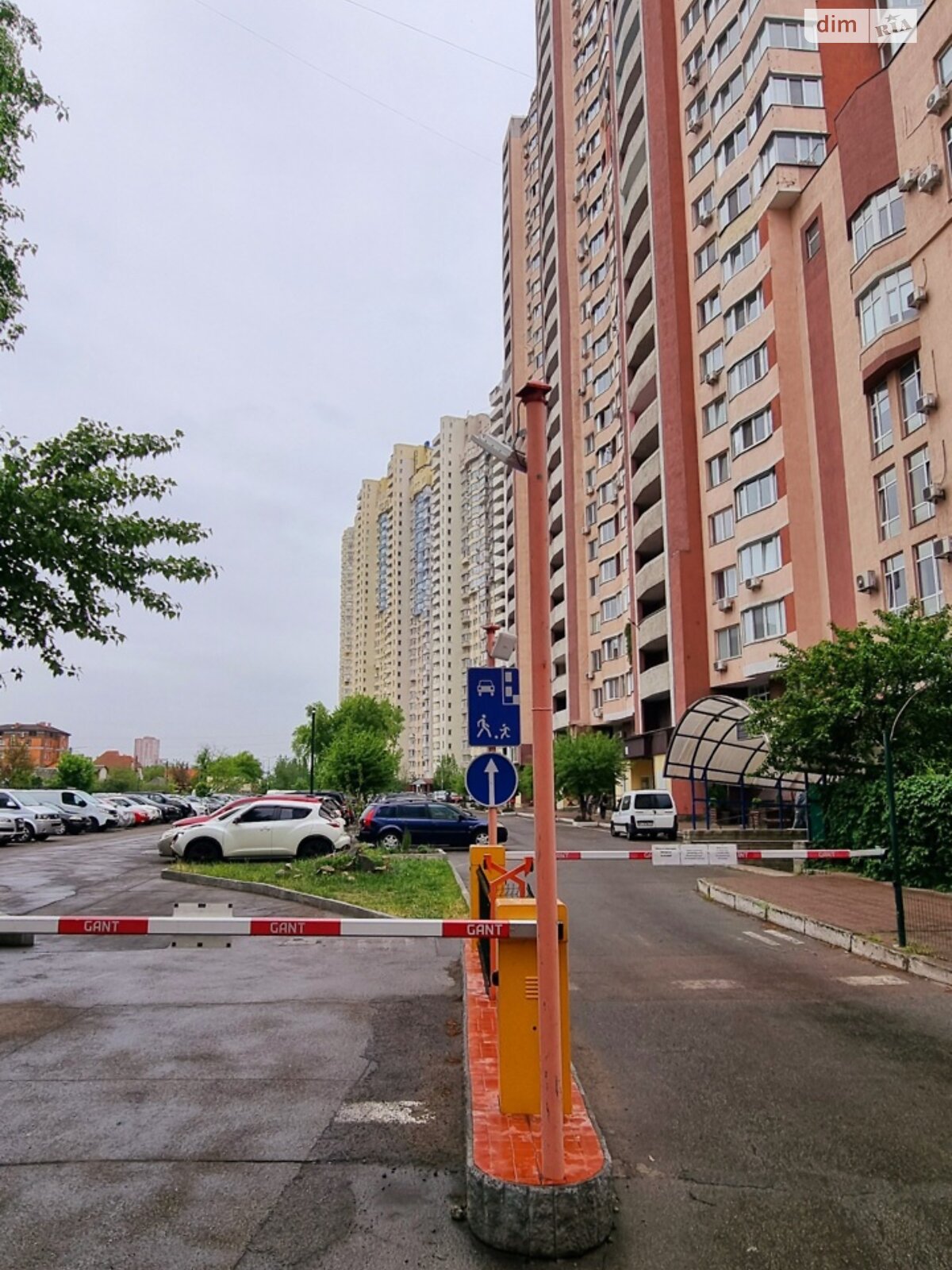 однокомнатная квартира с ремонтом в Киеве, район Старая Дарница, на шоссе Харьковское 17А в аренду на долгий срок помесячно фото 1 однокомнатная квартира с ремонтом в Киеве, район Старая Дарница, на шоссе Харьковское 17А в аренду на долгий срок помесячно фото 1