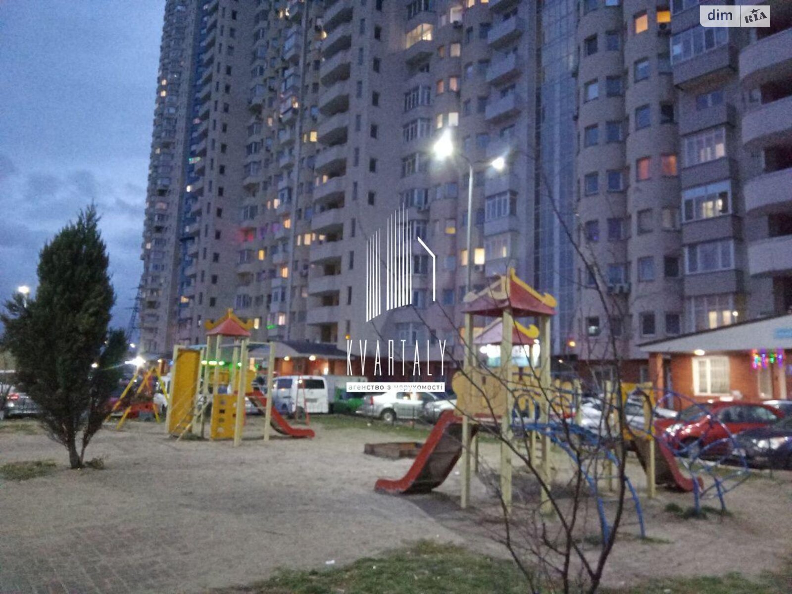 двухкомнатная квартира в Киеве, район Старая Дарница, на шоссе Харьковское 19А в аренду на долгий срок помесячно фото 1 двухкомнатная квартира в Киеве, район Старая Дарница, на шоссе Харьковское 19А в аренду на долгий срок помесячно фото 1