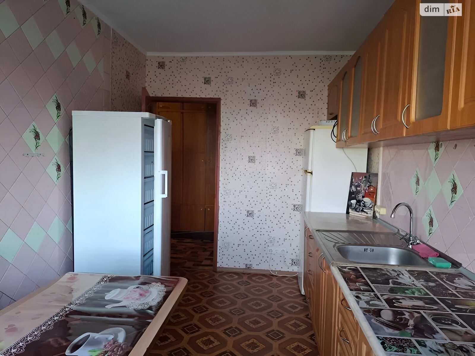 двокімнатна квартира в Києві, район Стара Дарниця, на вул. Володимира Сосюри 4, кв. 2 в довготривалу оренду помісячно фото 1 двокімнатна квартира в Києві, район Стара Дарниця, на вул. Володимира Сосюри 4, кв. 2 в довготривалу оренду помісячно фото 1