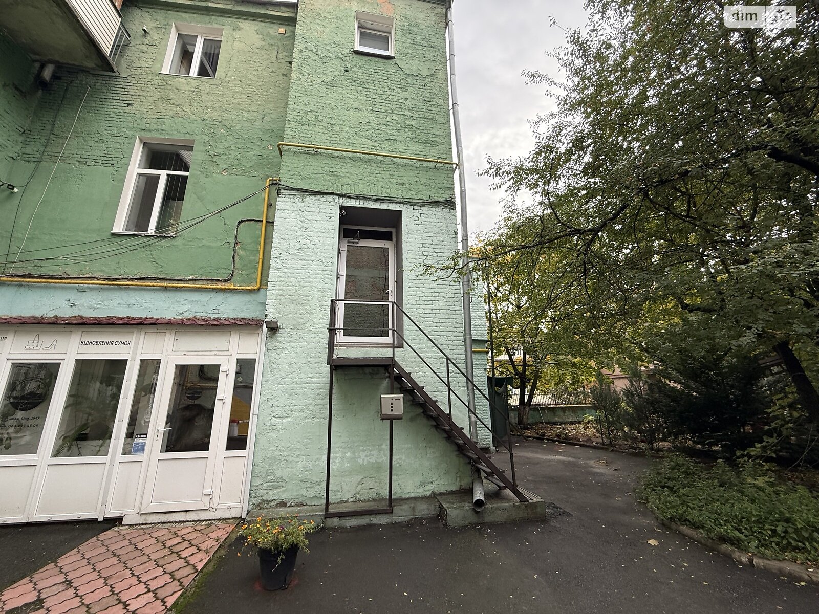 пятикомнатная квартира в Киеве, район Старый Киев, на пл. Михайловская 21 в аренду на долгий срок помесячно фото 1