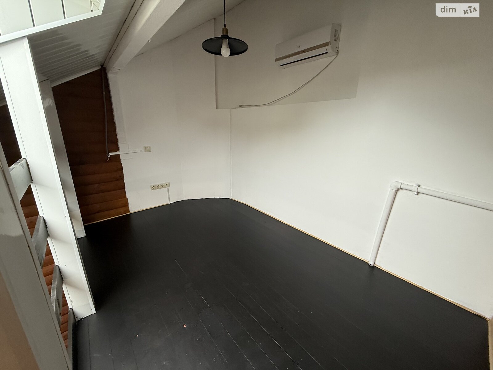 пятикомнатная квартира в Киеве, район Старый Киев, на пл. Михайловская 21 в аренду на долгий срок помесячно фото 1