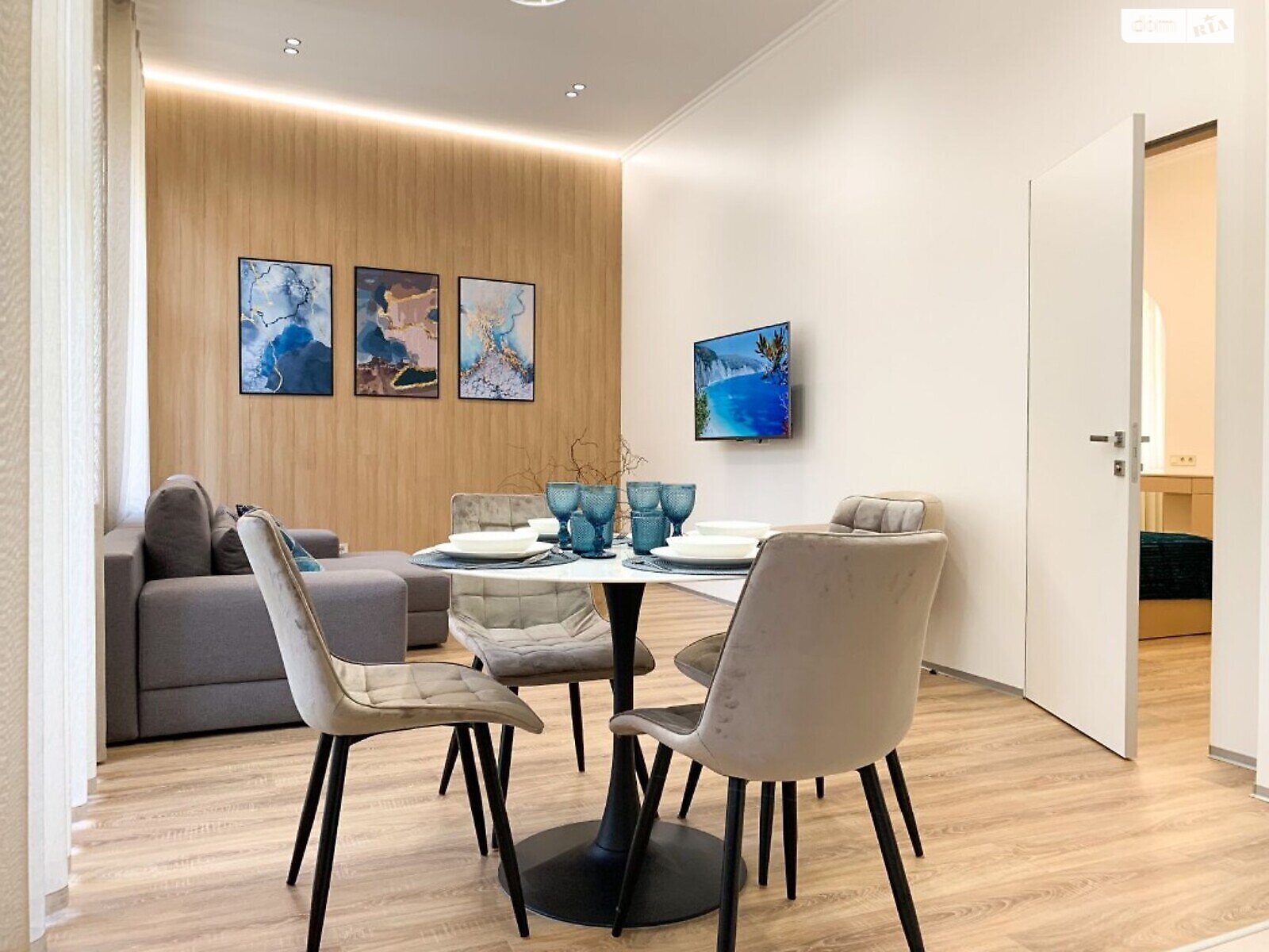 двухкомнатная квартира в Киеве, район Старый Киев, на ул. Михайловская в аренду на долгий срок помесячно фото 1