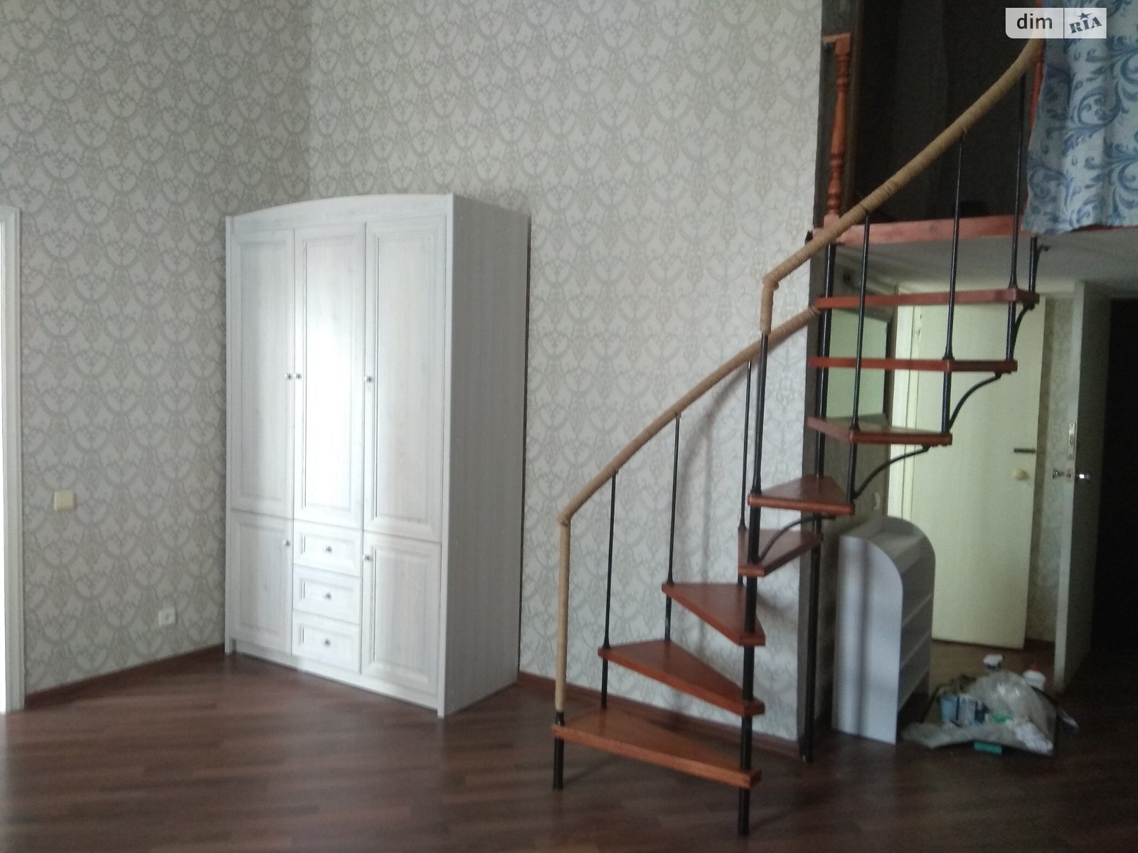 однокомнатная квартира в Киеве, район Старый Киев, на пер. Михайловский 9А в аренду на долгий срок помесячно фото 1 однокомнатная квартира в Киеве, район Старый Киев, на пер. Михайловский 9А в аренду на долгий срок помесячно фото 1