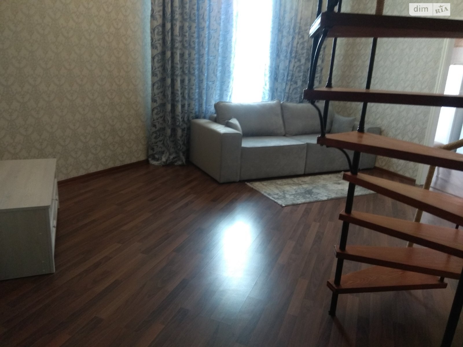 однокомнатная квартира в Киеве, район Старый Киев, на пер. Михайловский 9А в аренду на долгий срок помесячно фото 1 однокомнатная квартира в Киеве, район Старый Киев, на пер. Михайловский 9А в аренду на долгий срок помесячно фото 1