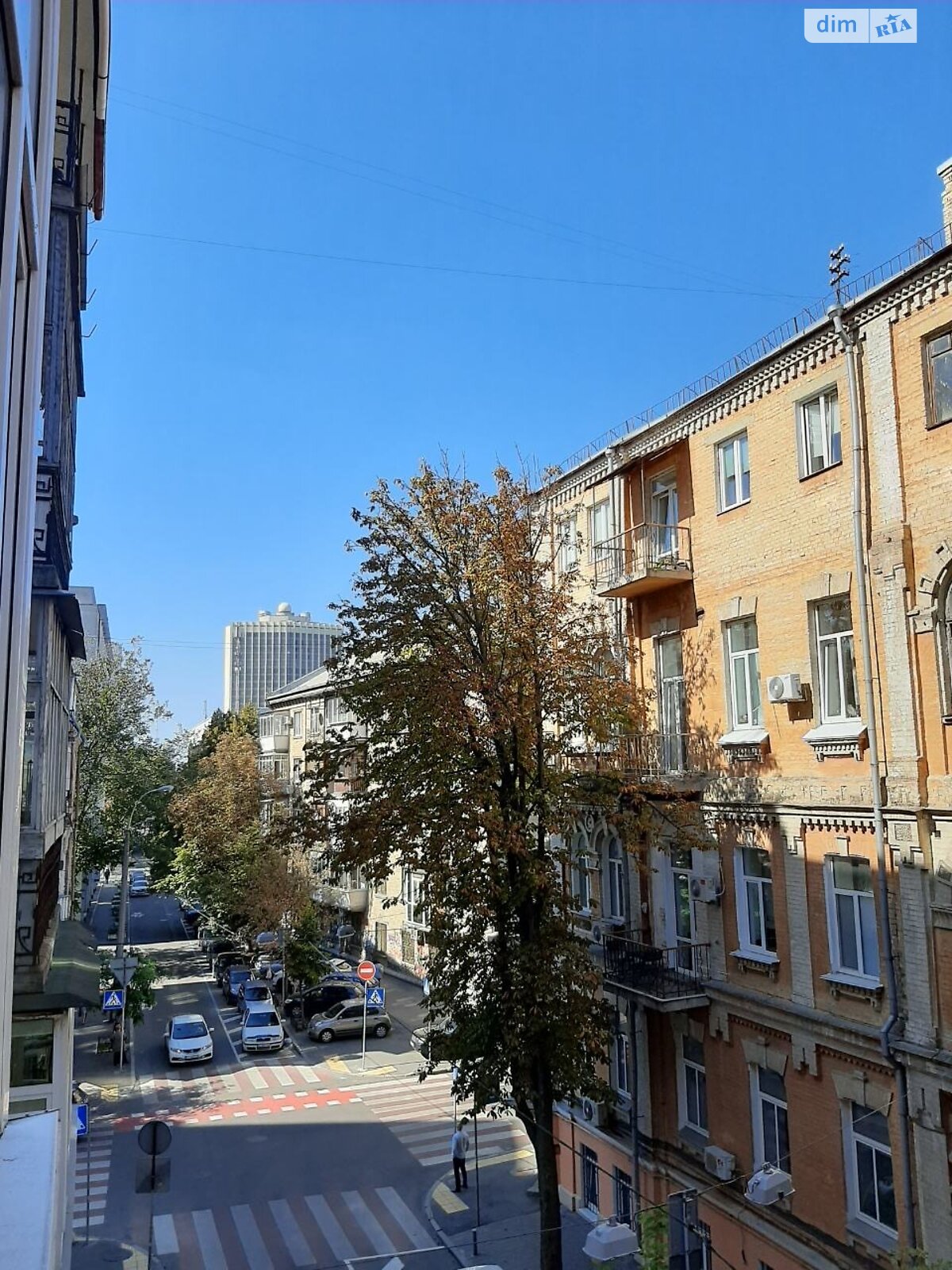 двокімнатна квартира в Києві, район Старий Київ, на вул. Олеся Гончара 15/3 в довготривалу оренду помісячно фото 1 двокімнатна квартира в Києві, район Старий Київ, на вул. Олеся Гончара 15/3 в довготривалу оренду помісячно фото 1