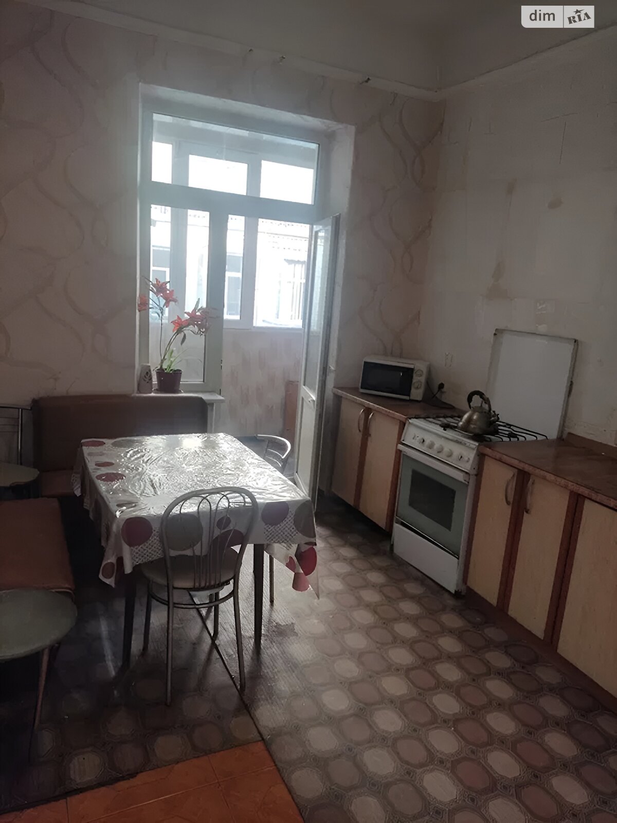 двухкомнатная квартира в Киеве, район Старый Киев, на ул. Прорезная 18 в аренду на долгий срок помесячно фото 1 двухкомнатная квартира в Киеве, район Старый Киев, на ул. Прорезная 18 в аренду на долгий срок помесячно фото 1
