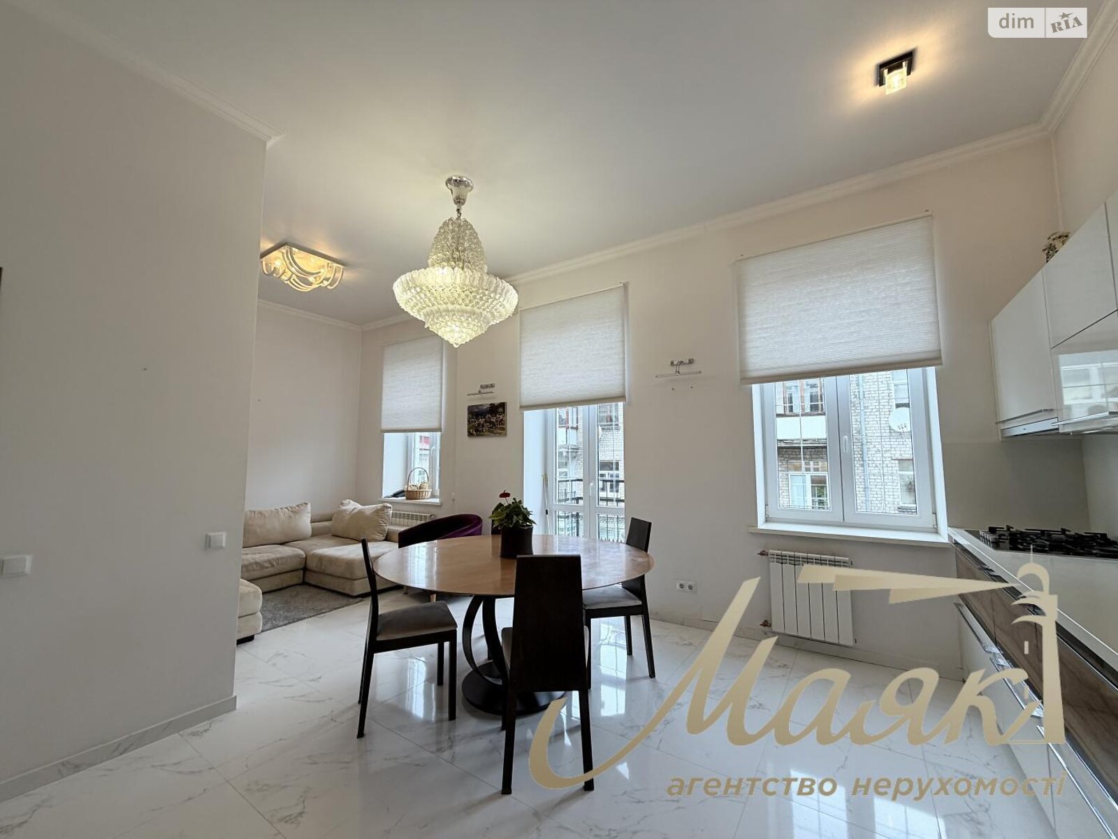 четырехкомнатная квартира в Киеве, район Старый Киев, на ул. Рейтарская 5 в аренду на долгий срок помесячно фото 1