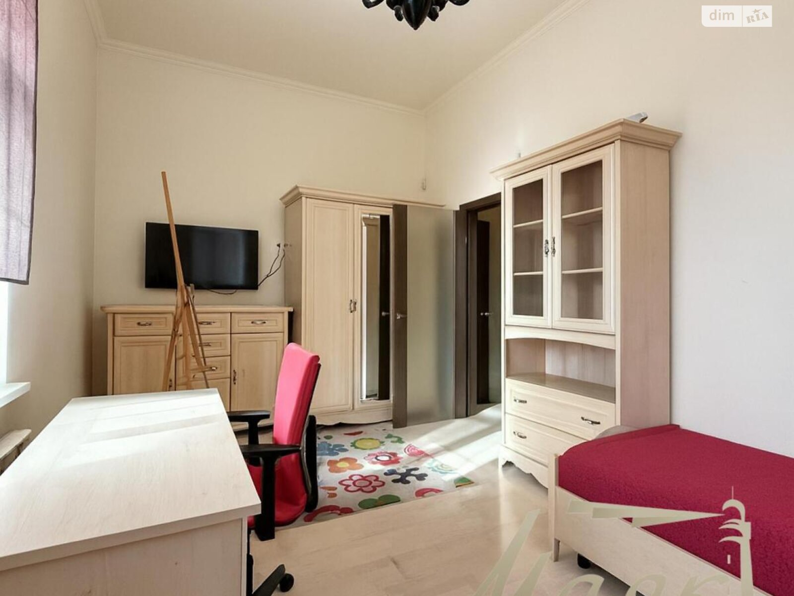 четырехкомнатная квартира в Киеве, район Старый Киев, на ул. Рейтарская 5 в аренду на долгий срок помесячно фото 1