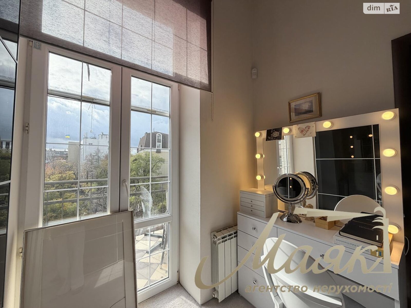 четырехкомнатная квартира в Киеве, район Старый Киев, на ул. Рейтарская 5 в аренду на долгий срок помесячно фото 1