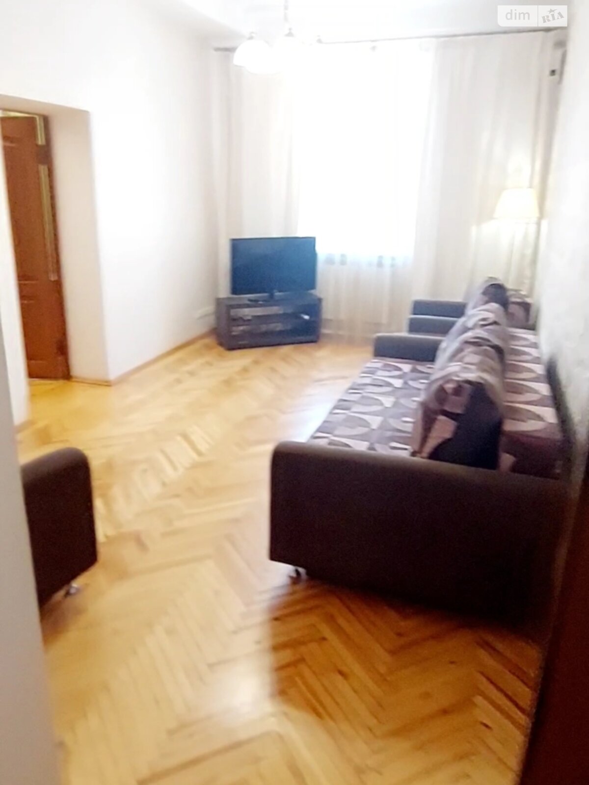 двокімнатна квартира в Києві, район Старий Київ, на вул. Софіївська 4 в довготривалу оренду помісячно фото 1 двокімнатна квартира в Києві, район Старий Київ, на вул. Софіївська 4 в довготривалу оренду помісячно фото 1