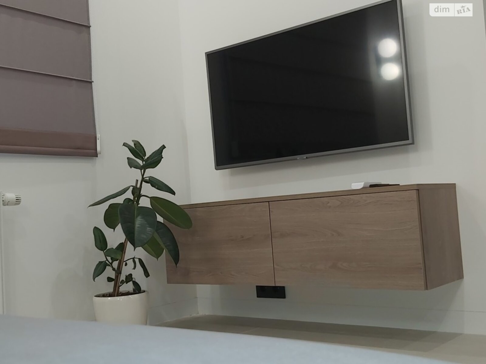 однокімнатна квартира в Києві, район Святошин, на вул. Львівська 15 в довготривалу оренду помісячно фото 1