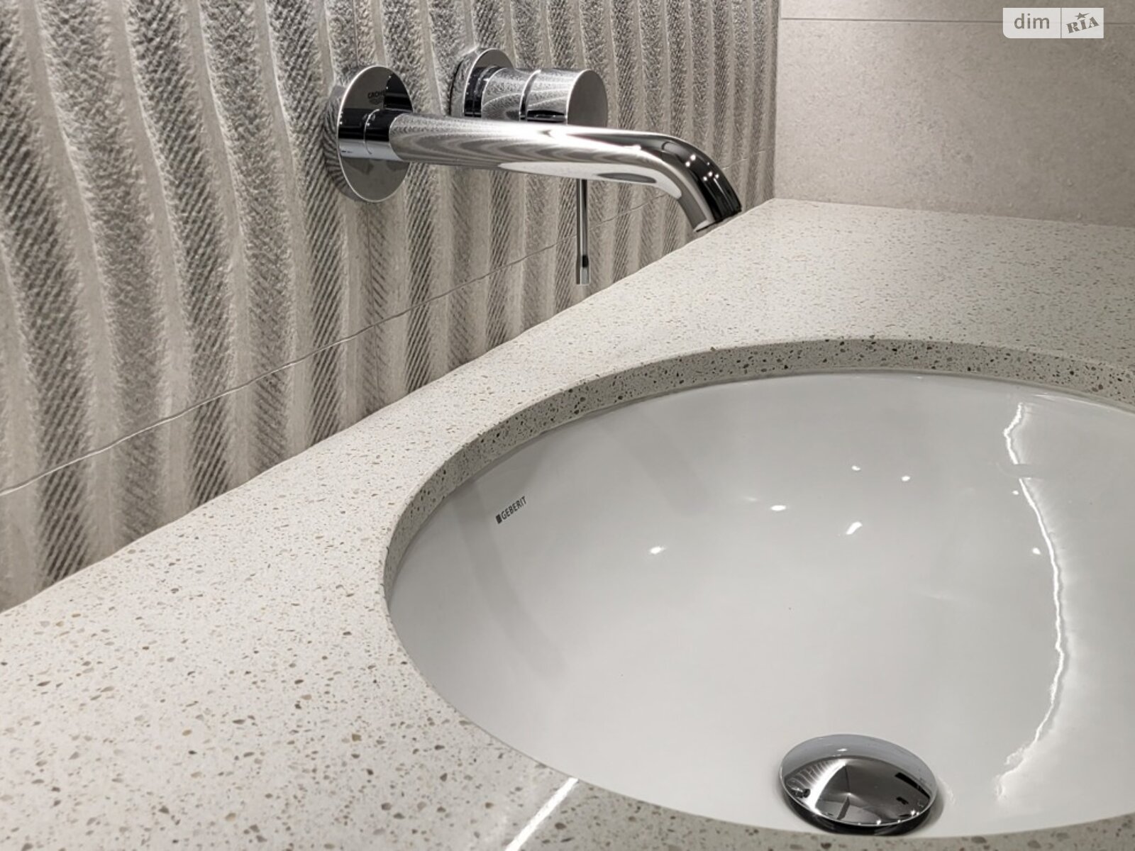 однокімнатна квартира в Києві, район Святошин, на вул. Львівська 15 в довготривалу оренду помісячно фото 1