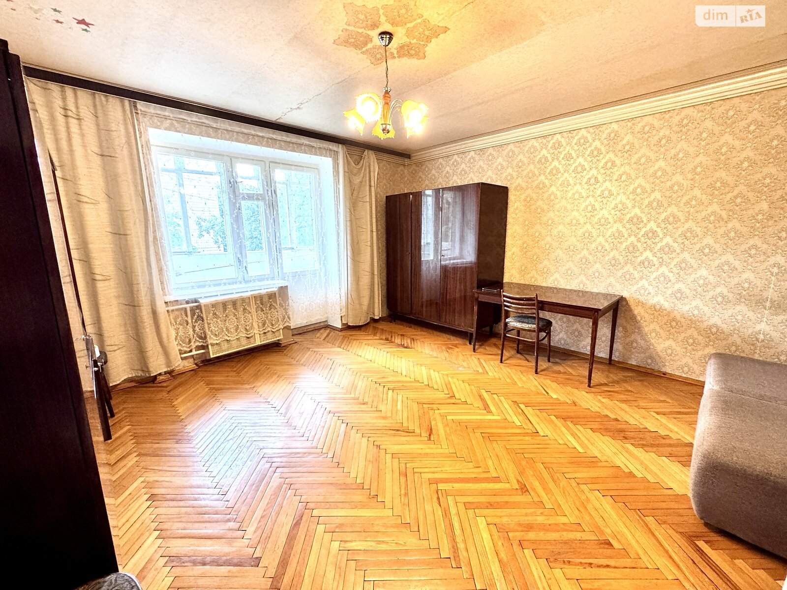 однокімнатна квартира в Києві, район Святошин, на вул. Верховинна 18 в довготривалу оренду помісячно фото 1