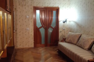 трикімнатна квартира з ремонтом в Києві, район Святошинський, на просп. Берестейський 146/2 в довготривалу оренду помісячно фото 2