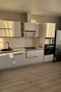 однокімнатна квартира в Києві, район Святошинський, на вул. Бердника Олеся 1Д в довготривалу оренду помісячно фото 2 однокімнатна квартира в Києві, район Святошинський, на вул. Бердника Олеся 1Д в довготривалу оренду помісячно фото 2