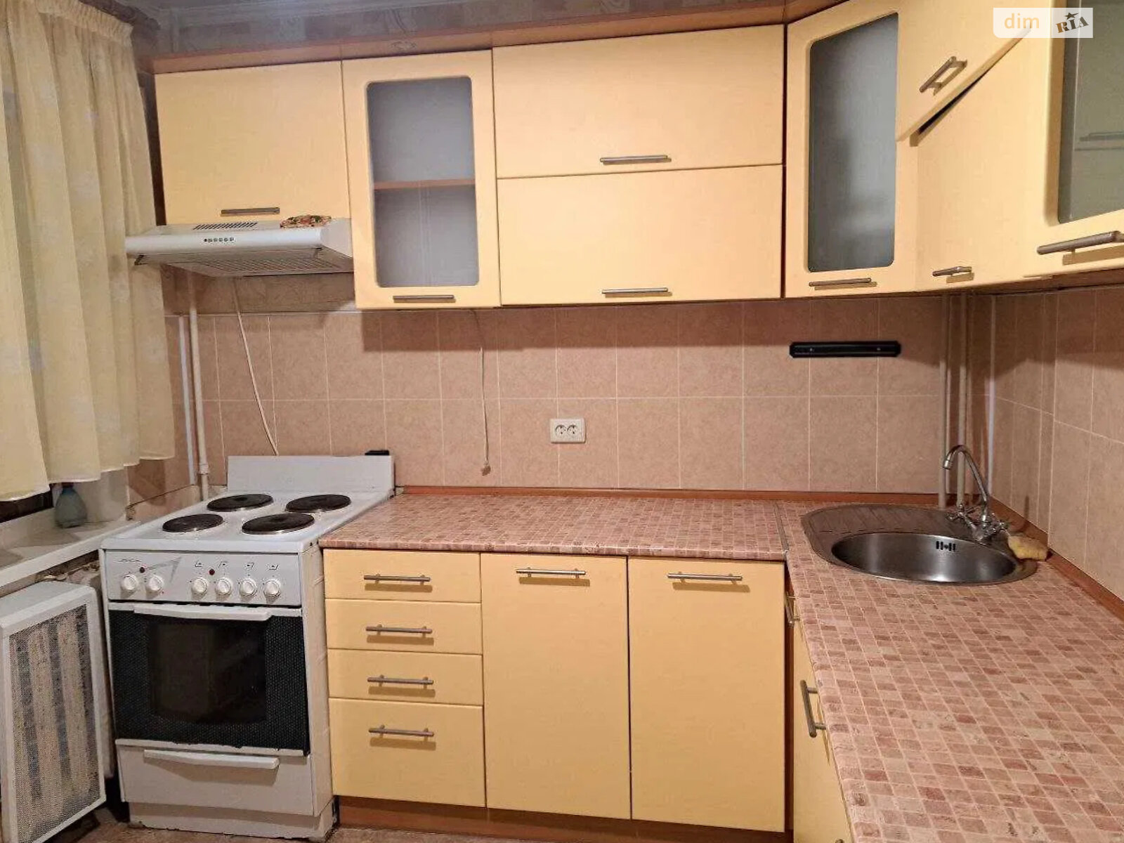 однокімнатна квартира в Києві, район Святошинський, на вул. Чистяківська 15 в довготривалу оренду помісячно фото 1 однокімнатна квартира в Києві, район Святошинський, на вул. Чистяківська 15 в довготривалу оренду помісячно фото 1