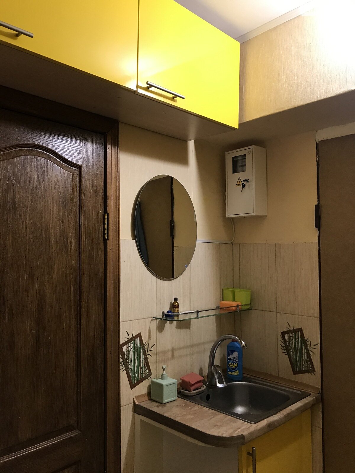 однокімнатна квартира в Києві, район Святошинський, на бул. Академіка Вернадського 65 в довготривалу оренду помісячно фото 1 однокімнатна квартира в Києві, район Святошинський, на бул. Академіка Вернадського 65 в довготривалу оренду помісячно фото 1