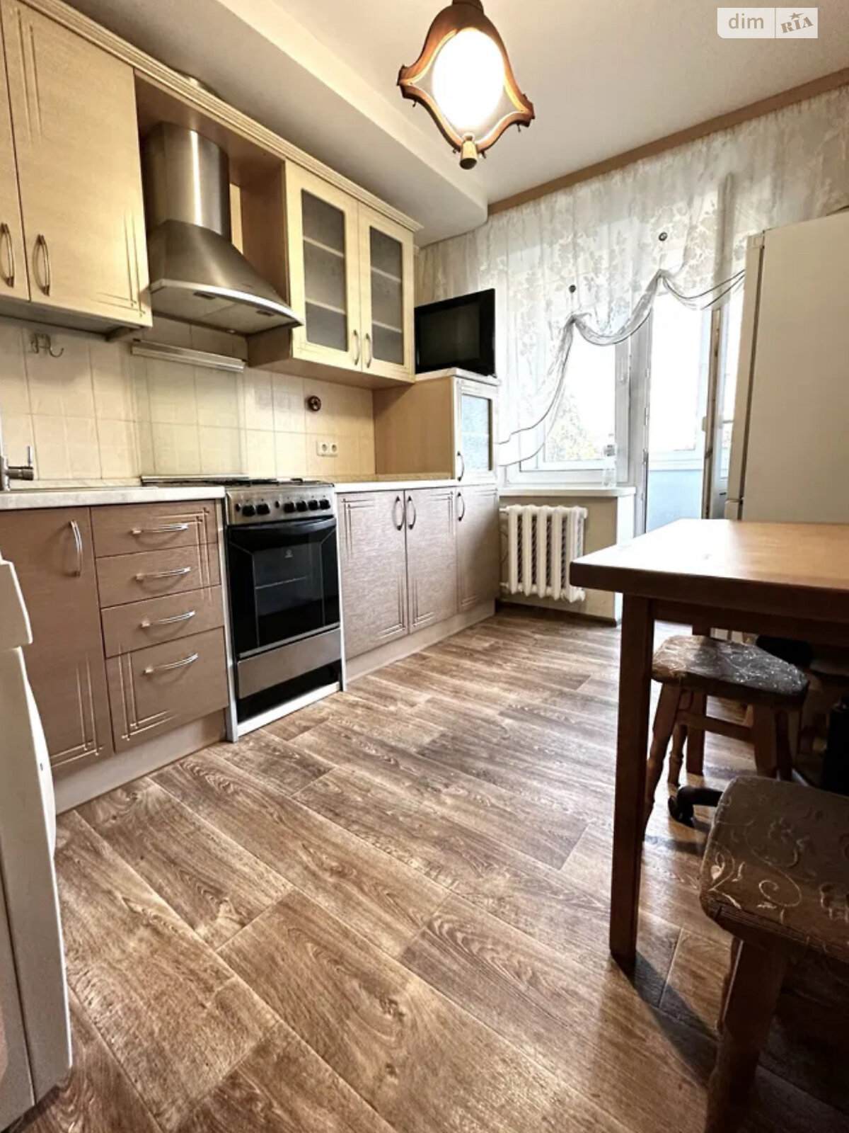 однокімнатна квартира в Києві, район Святошинський, на просп. Леся Курбаса 3 в довготривалу оренду помісячно фото 1 однокімнатна квартира в Києві, район Святошинський, на просп. Леся Курбаса 3 в довготривалу оренду помісячно фото 1