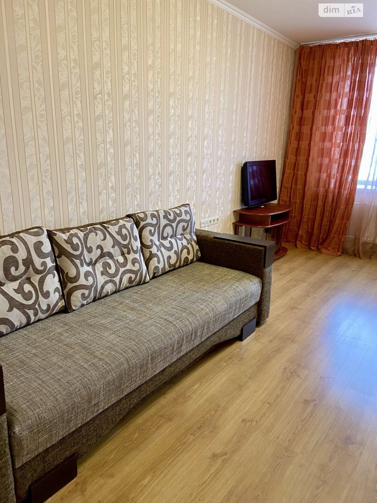 однокомнатная квартира в Киеве, район Святошинский, на ул. Лобановского 15 в аренду на долгий срок помесячно фото 1 однокомнатная квартира в Киеве, район Святошинский, на ул. Лобановского 15 в аренду на долгий срок помесячно фото 1