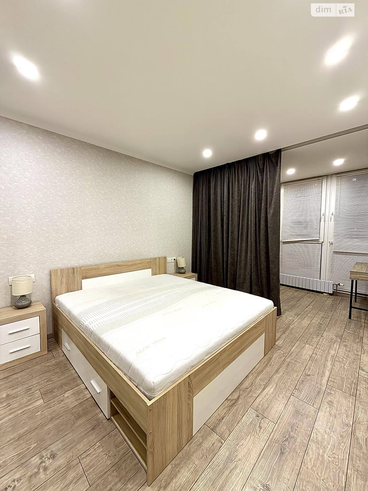 однокомнатная квартира в Киеве, район Святошинский, на ул. Николая Ушакова 1Д в аренду на долгий срок помесячно фото 1