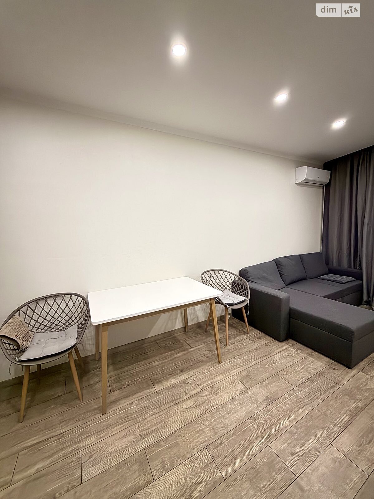 однокомнатная квартира в Киеве, район Святошинский, на ул. Николая Ушакова 1Д в аренду на долгий срок помесячно фото 1