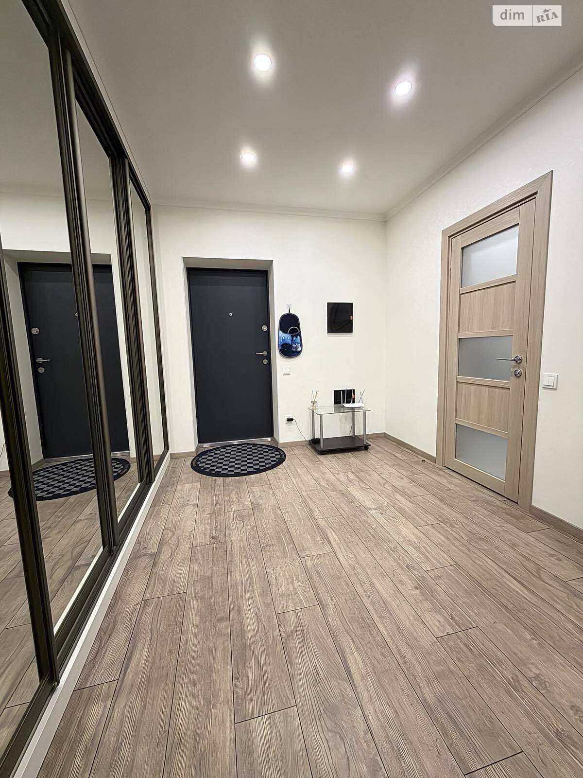 однокомнатная квартира в Киеве, район Святошинский, на ул. Николая Ушакова 1Д в аренду на долгий срок помесячно фото 1