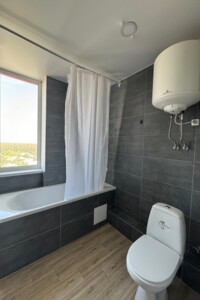 однокімнатна квартира в Києві, район Святошинський, на вул. Олега Мудрака 1Б в довготривалу оренду помісячно фото 2